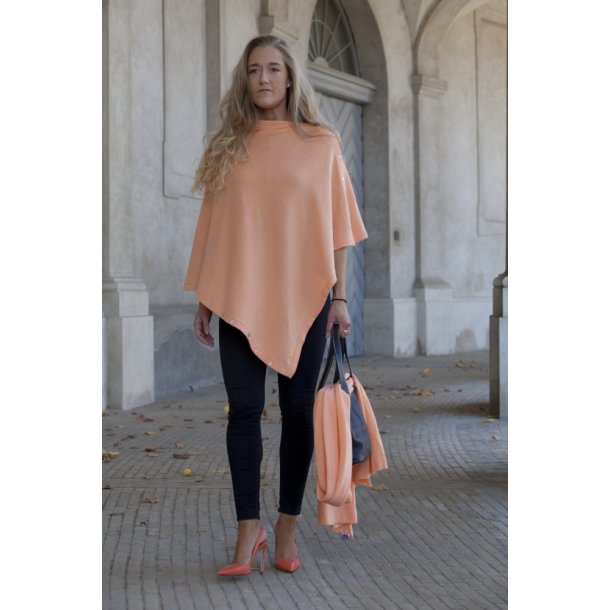 Poncho - se hvordan den knappes / bruges